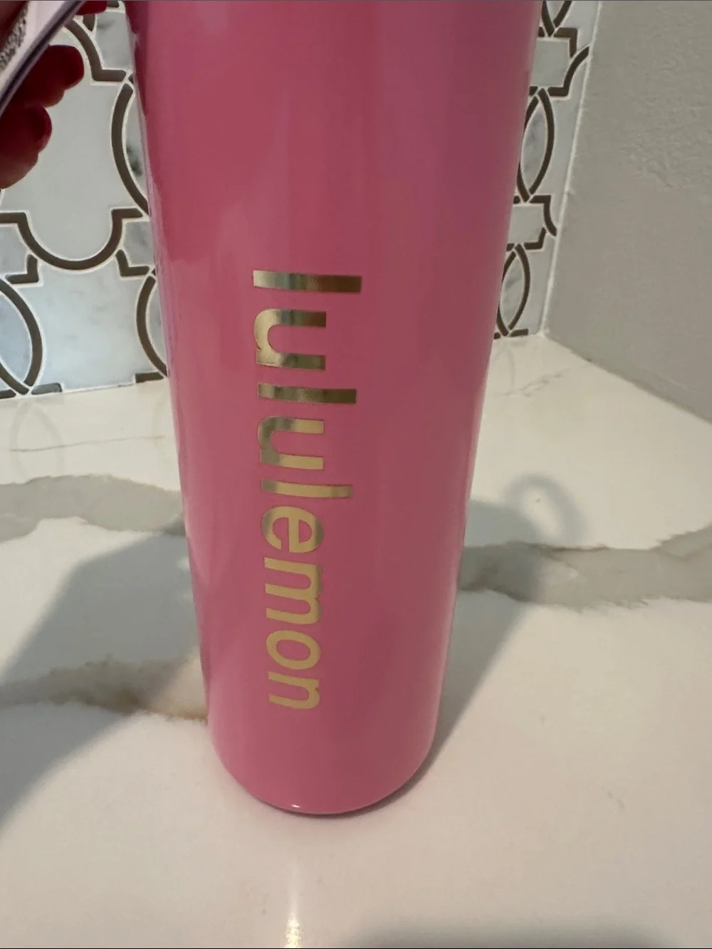 Lululemon Back to Life sport bottle straw lid NWT 24oz Candy Cloud (pink)
